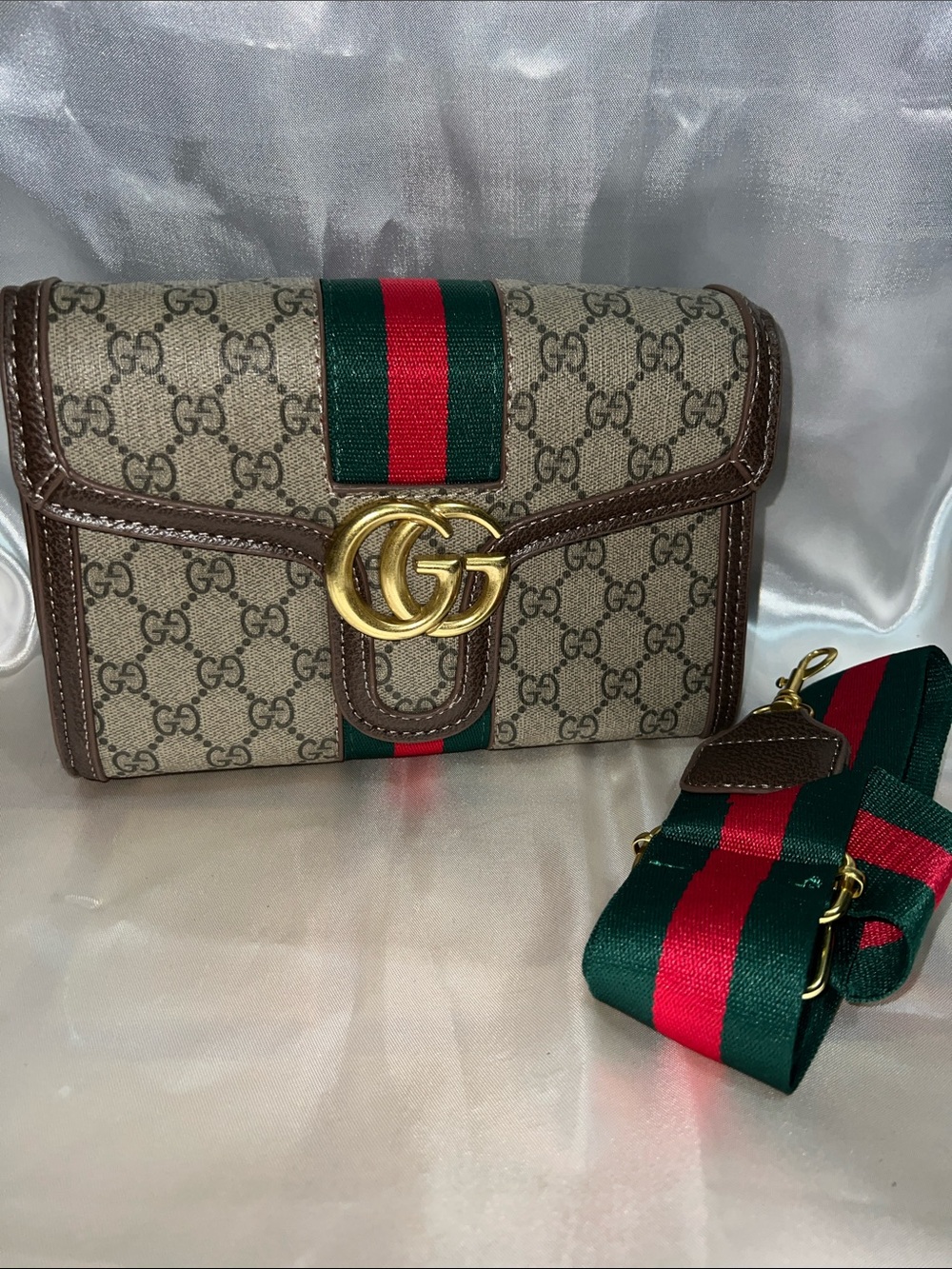 Simple Beige Monogram Crossbody Bag with Green-Red Stripe